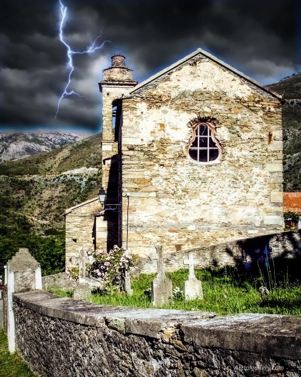 Nuits Magiques Au Village Entre Mer Et Montagnes Bigorno Exterior photo